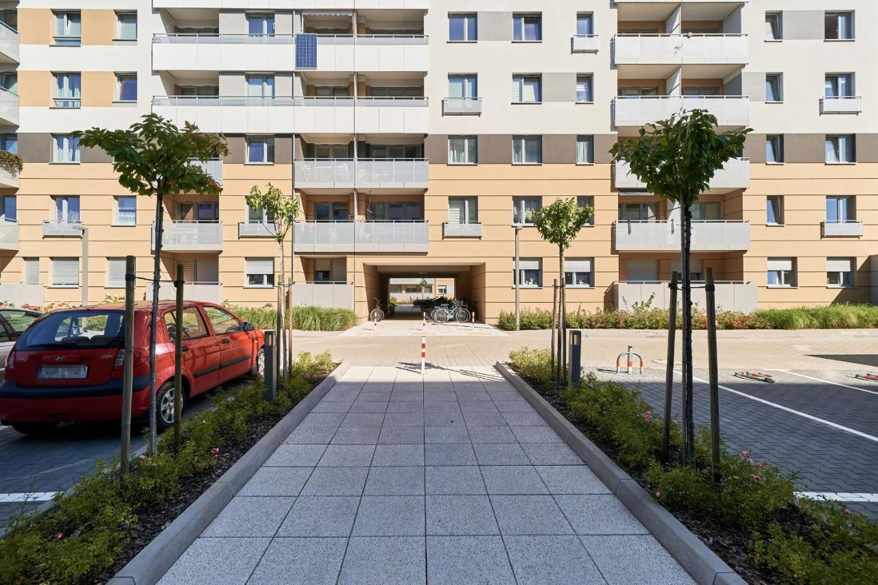 Exclusive Apartments Teczowa With Underground Parking By Noclegi Renters Breslavia Exterior foto