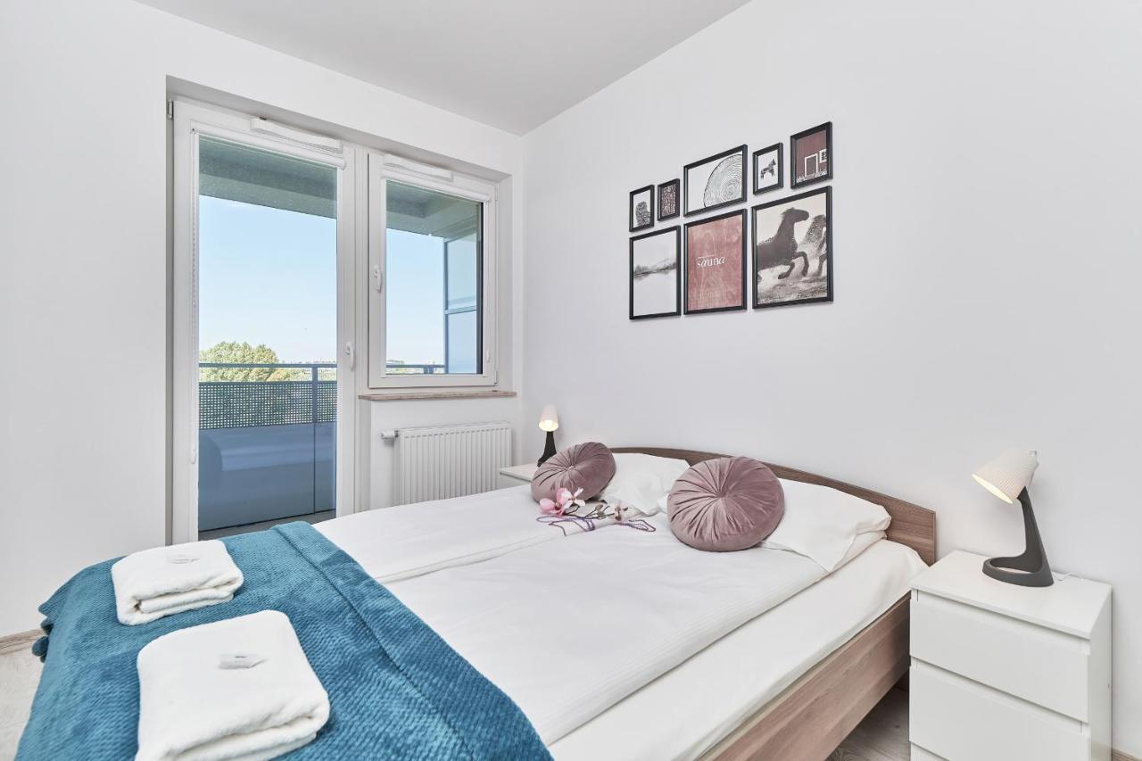 Exclusive Apartments Teczowa With Underground Parking By Noclegi Renters Breslavia Exterior foto