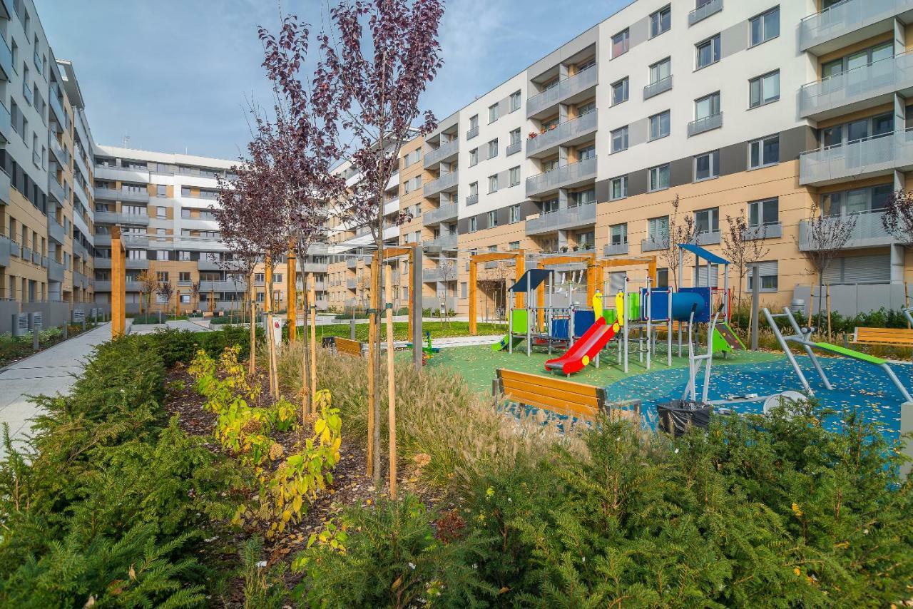 Exclusive Apartments Teczowa With Underground Parking By Noclegi Renters Breslavia Exterior foto