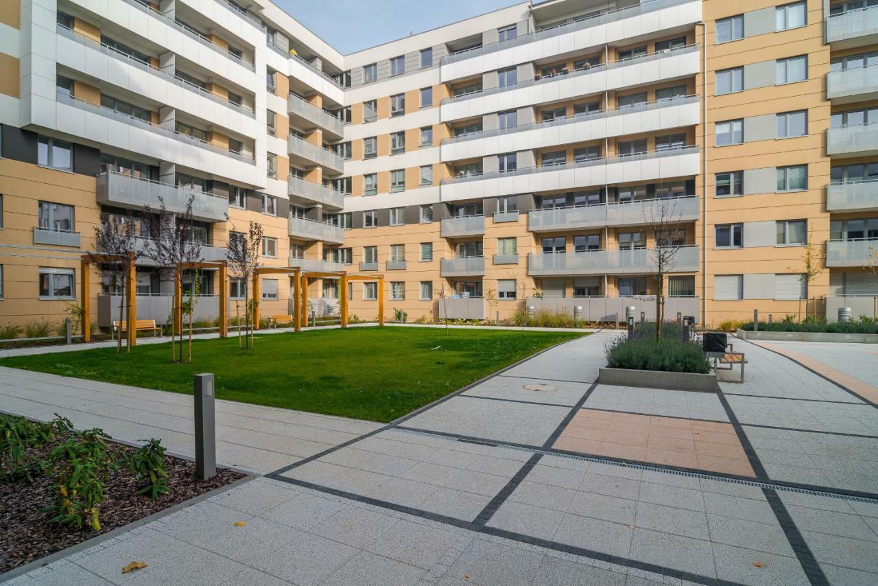 Exclusive Apartments Teczowa With Underground Parking By Noclegi Renters Breslavia Exterior foto